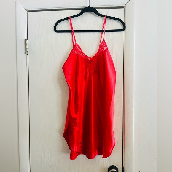 Elegant Red Lace Trim Chemise - Picture 1 of 6